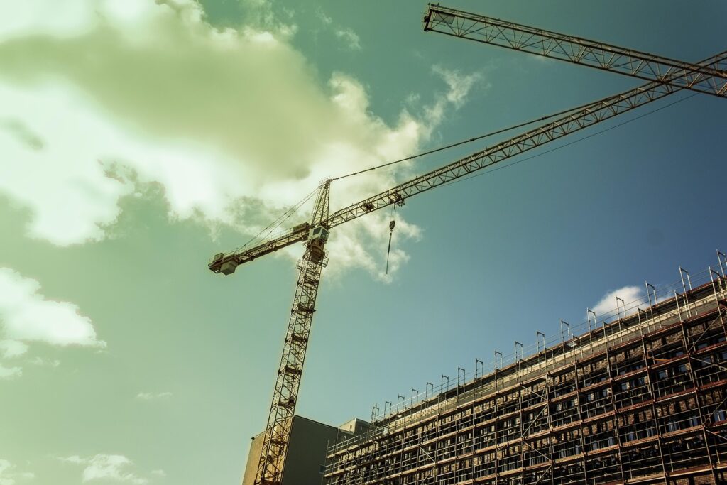 The death of the “wait and see” approach? 1 kalhh crane 325041 1920